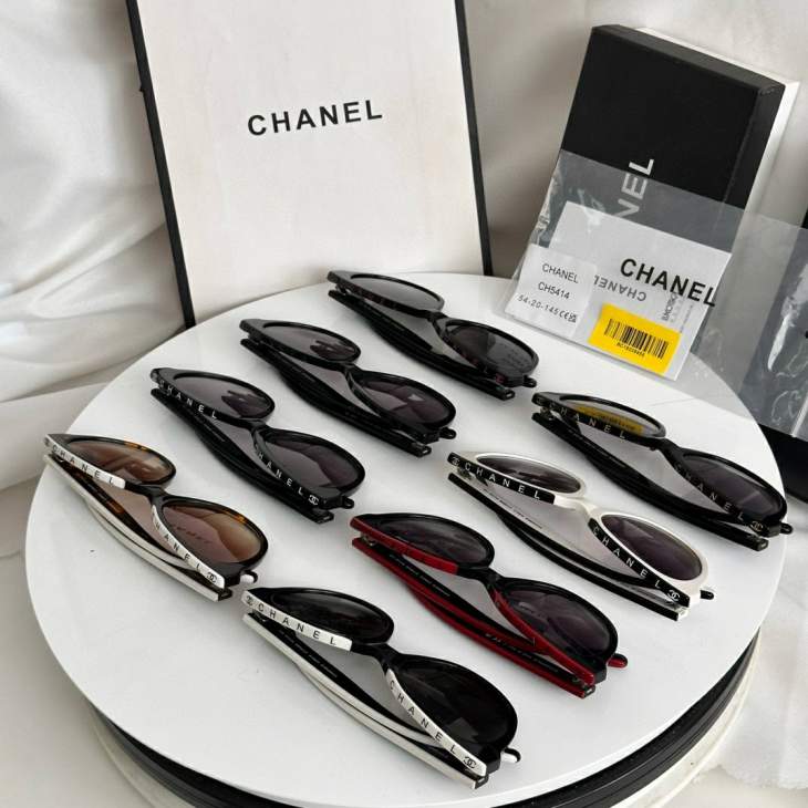 Picture of Chanel Sunglasses _SKUfw79480345fw